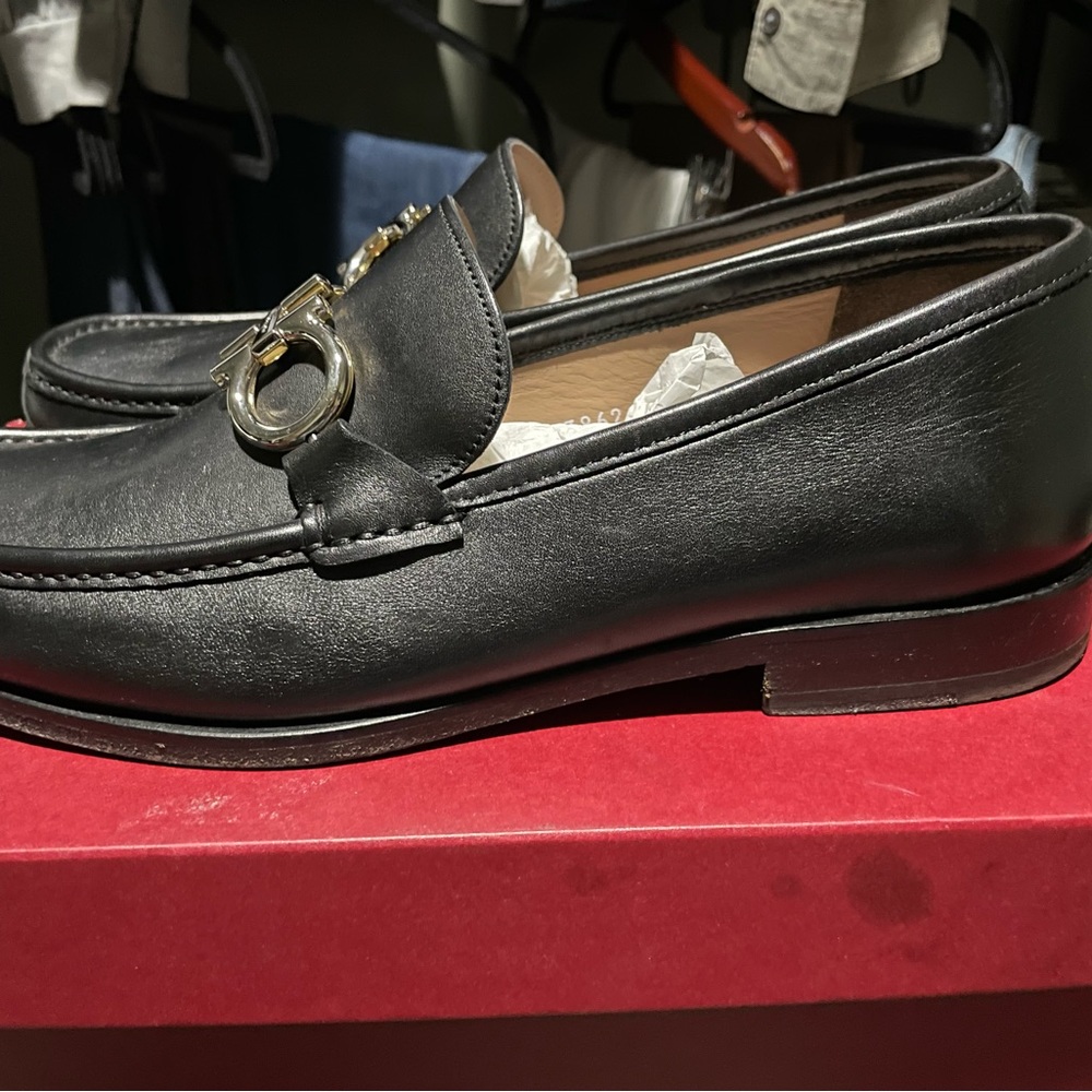 Rolo Bit Loafer (Men)
FERRAGAMO size 10